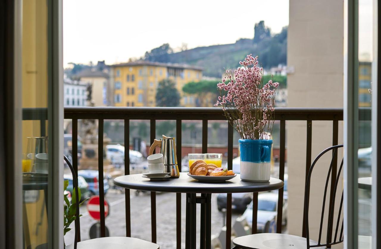 3 Master Bedrooms With Balcony On The River With Views Firenze Bagian luar foto