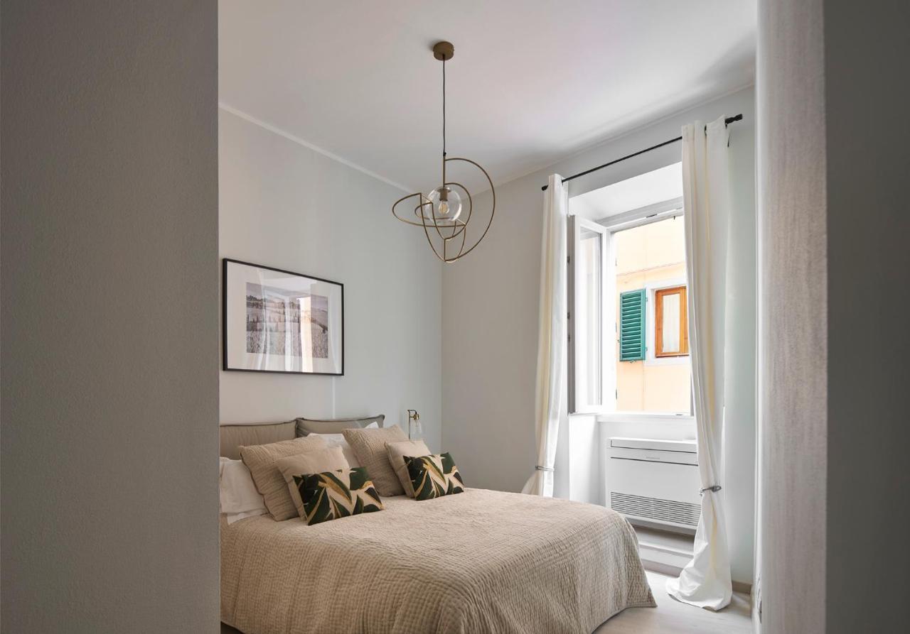 3 Master Bedrooms With Balcony On The River With Views Firenze Bagian luar foto