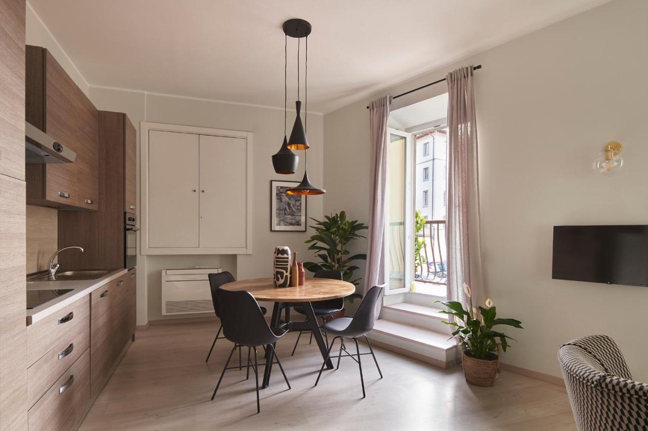 3 Master Bedrooms With Balcony On The River With Views Firenze Bagian luar foto