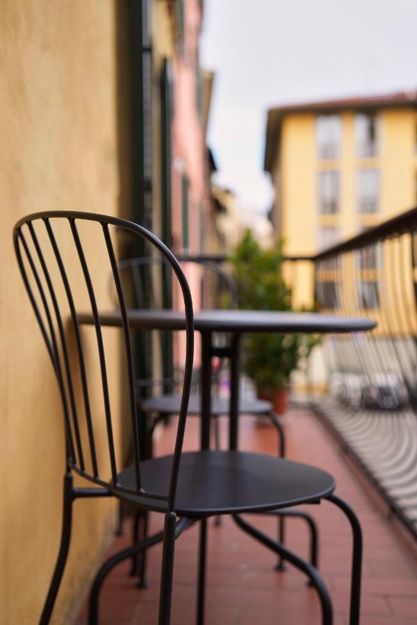 3 Master Bedrooms With Balcony On The River With Views Firenze Bagian luar foto