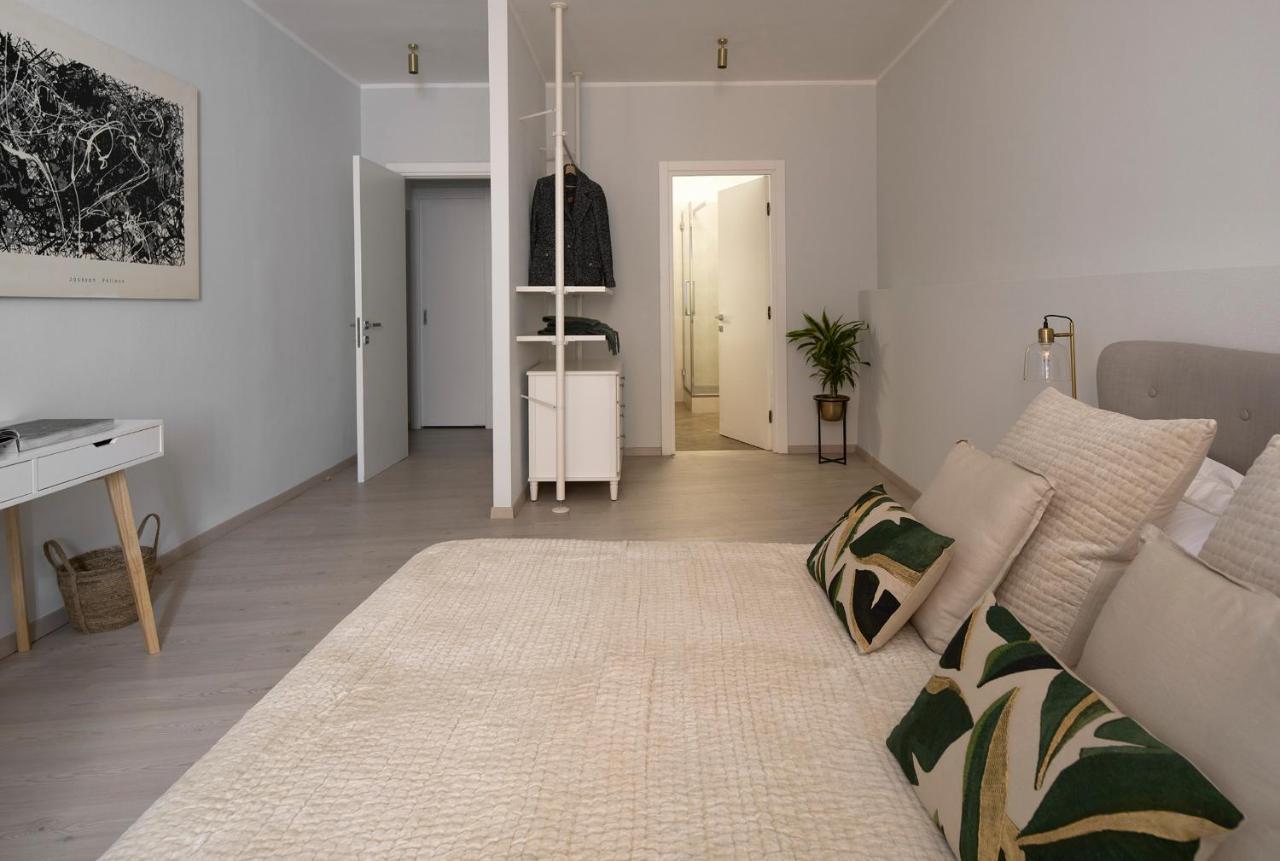 3 Master Bedrooms With Balcony On The River With Views Firenze Bagian luar foto
