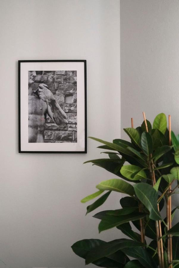 3 Master Bedrooms With Balcony On The River With Views Firenze Bagian luar foto