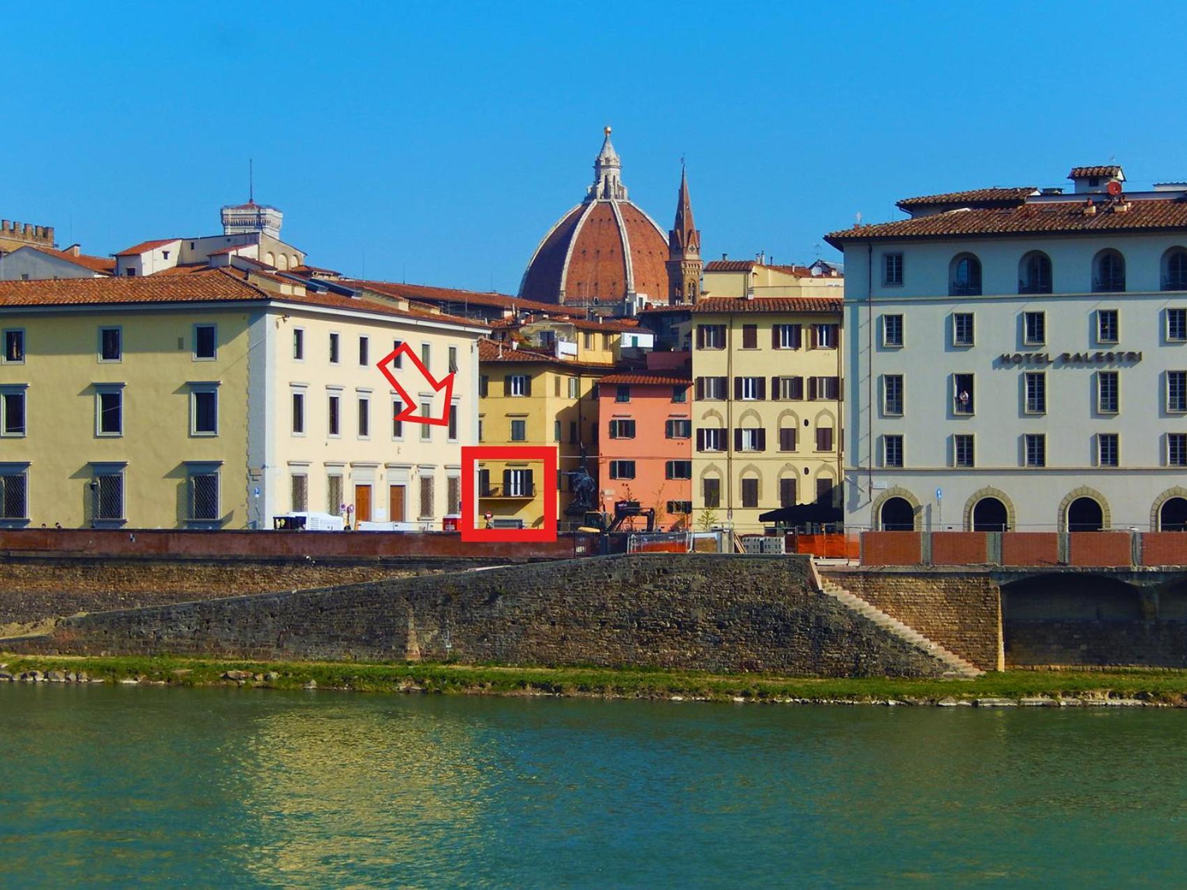 3 Master Bedrooms With Balcony On The River With Views Firenze Bagian luar foto